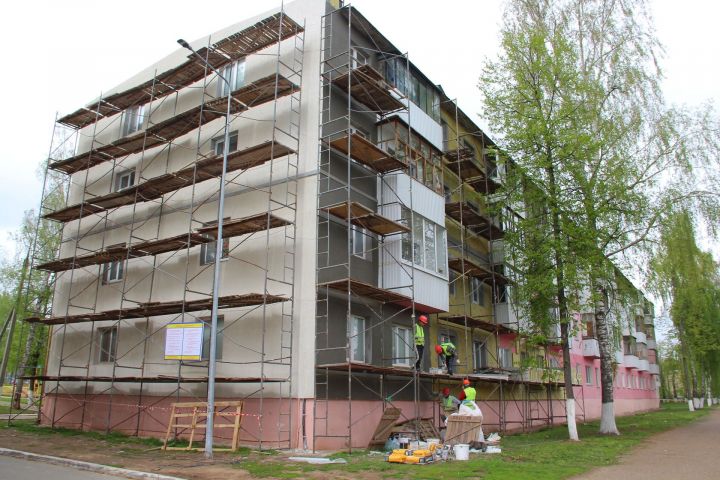 В Елабуге в этом году капитально отремонтируют 18 многоквартирных домов
