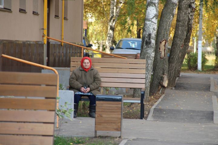 Пенсионеров, которые живут в квартире одни, ждет сюрприз