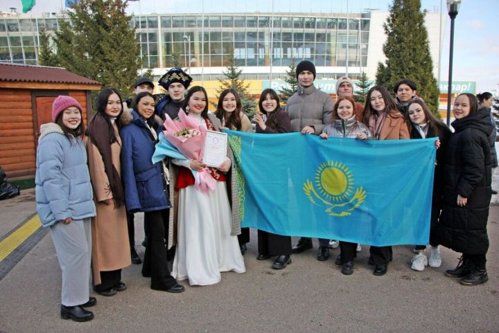 Рустам Минниханов поздравил татарстанцев с праздником Навруз