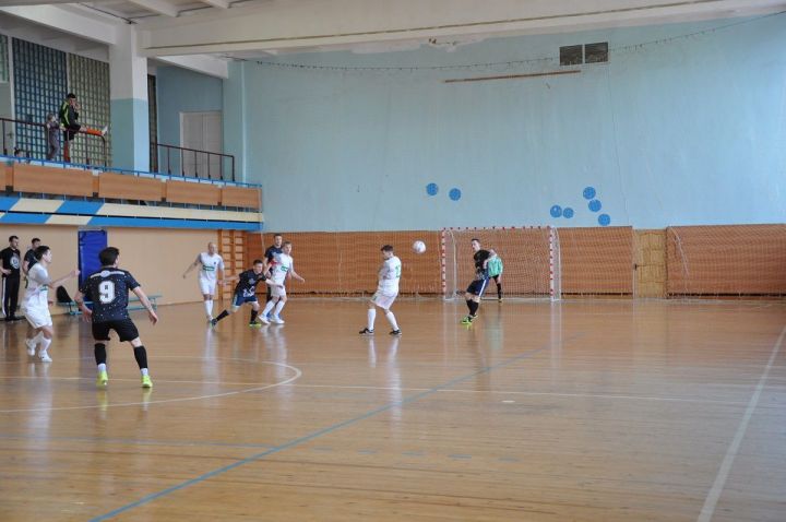 В Елабуге проходит чемпионат по мини-футболу