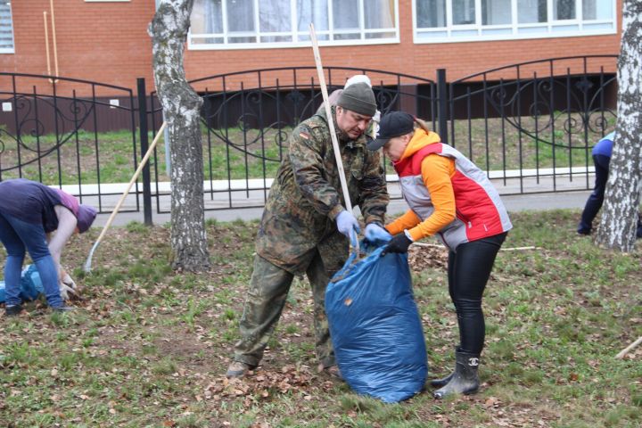 Елабужане присоединились к Всероссийскому субботнику