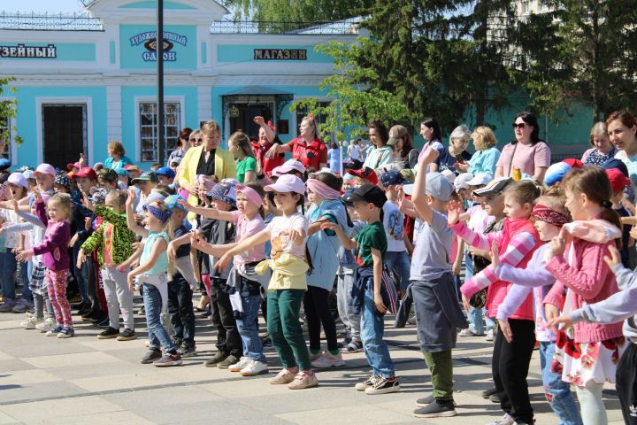 В Елабуге играми, танцами и представлением отметили Международный день музеев