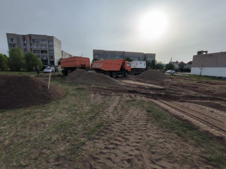 В Елабуге по улице Болгар началось строительство сквера