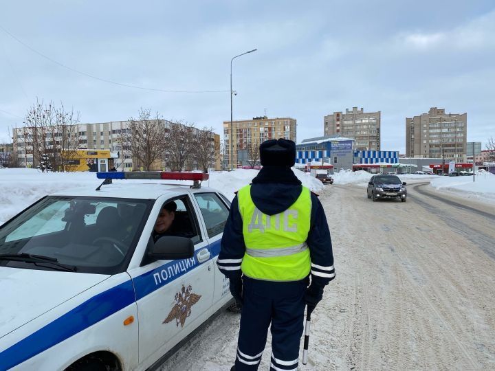 В Елабуге проходит операция «Встречная полоса»