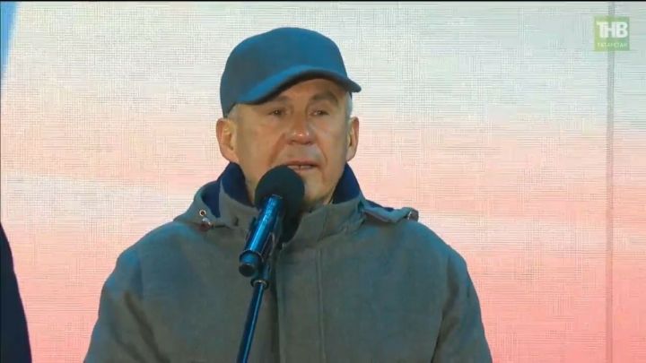 Рустам Минниханов поблагодарил татарстанцев за проявленную гражданскую позицию