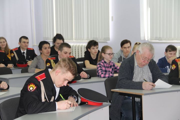 Тотальный диктант: для жителей Татарстана организуют более чем 1 000 площадок