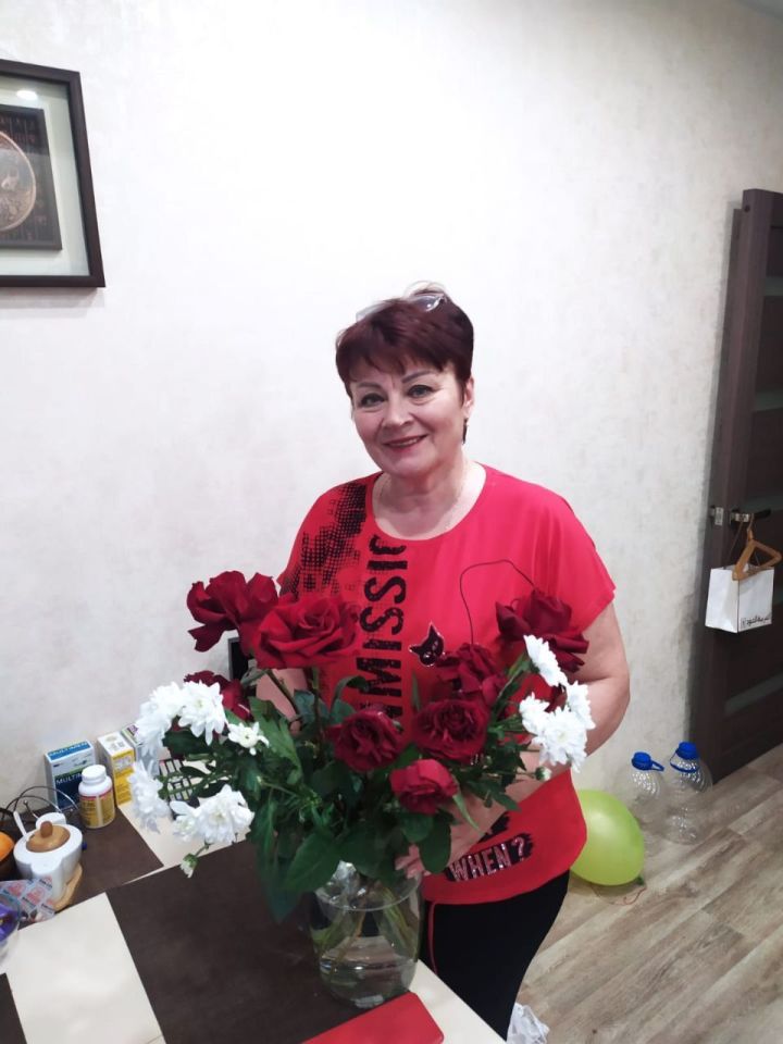 Елабужанка Алена Чернова приняла участие в акции «Подари подписку»