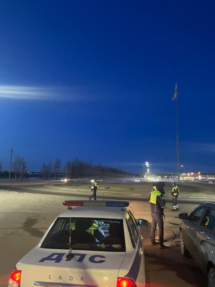В Елабуге в ходе рейда госавтоинспекторами было выявлено 16 нарушителей