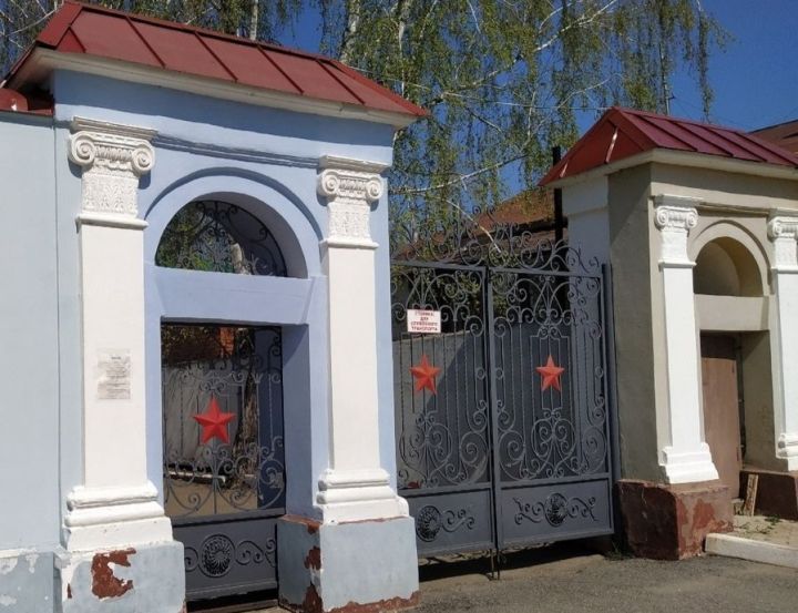 Иностранец с видом на жительство в России может отправиться на службу по контракту