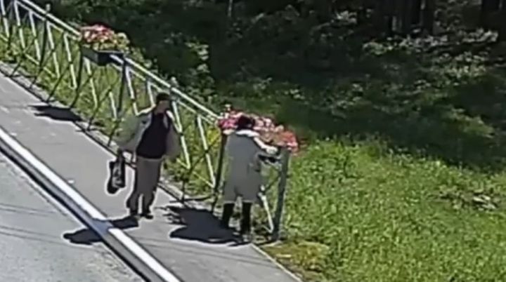 Пока воровала стоял на стреме: в Елабуге пара замечена в краже городского имущества