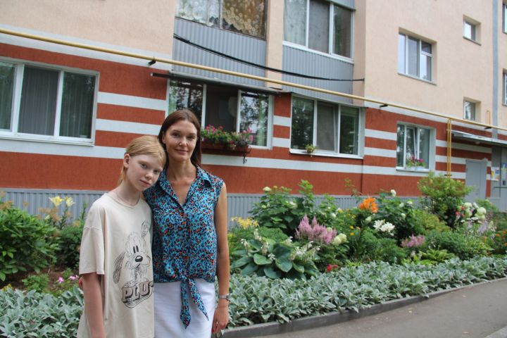 Магия цветов: елабужане, которые украшают город
