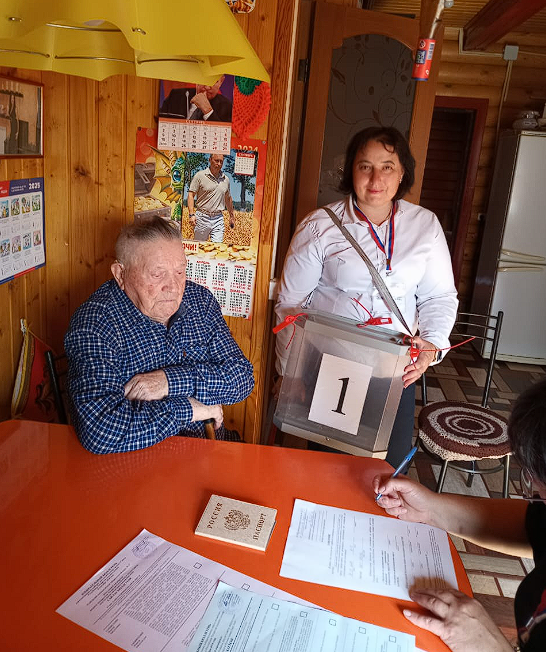 В Елабуге 98-летний ветеран Великой Отечественной войны принял участие в голосовании