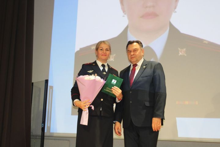 В Елабуге отметили День сотрудника органов внутренних дел