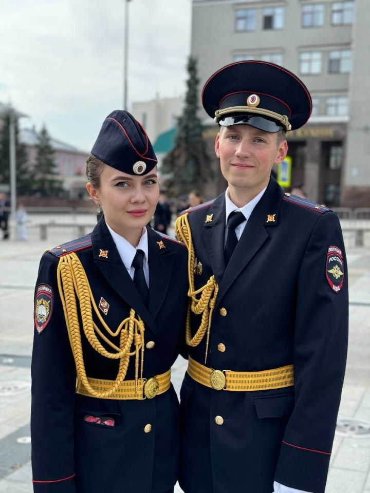 Два лейтенанта, одно призвание: как любовь и служба идут рука об руку в Елабуге