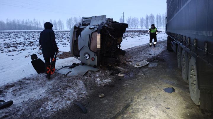 Выезд на встречку стал причиной смертельного ДТП в Татарстане