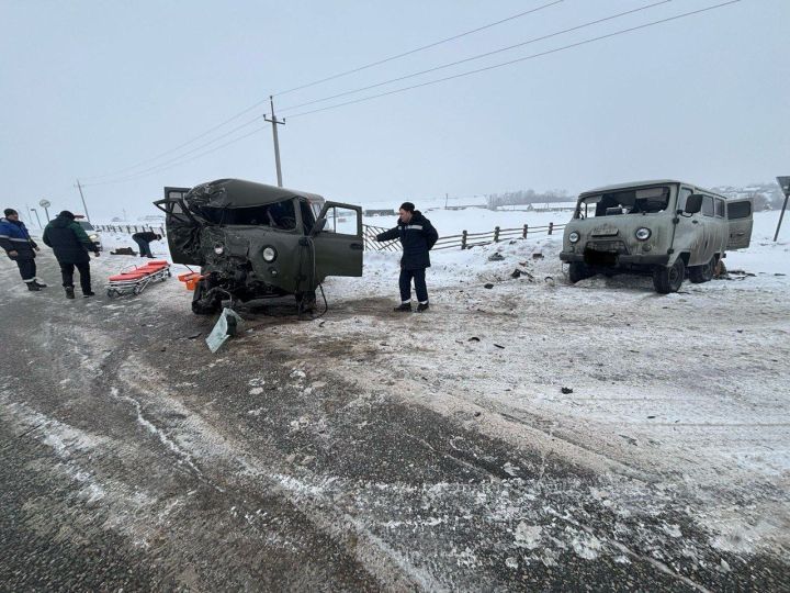Серьезное ДТП в Елабужском районе: пострадали три человека