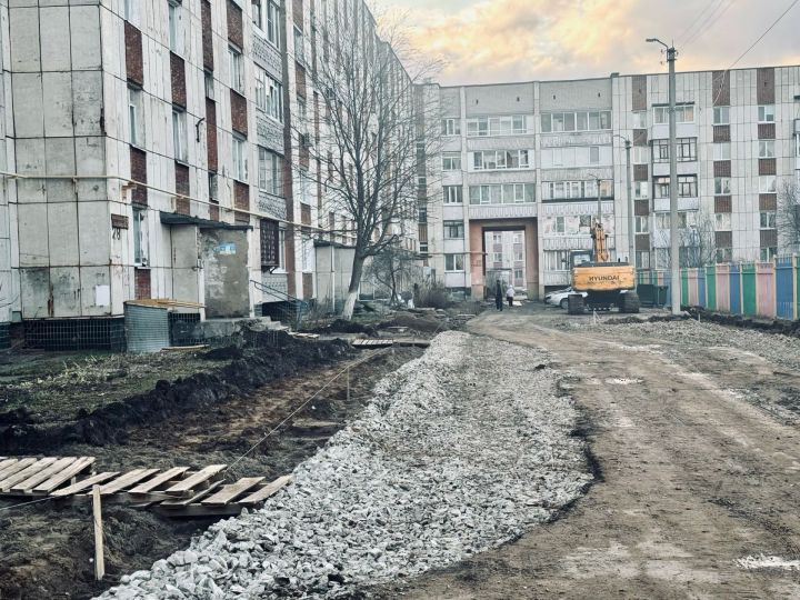 В Елабуге по программе  «Наш двор» в этом году отремонтируют 25 дворов