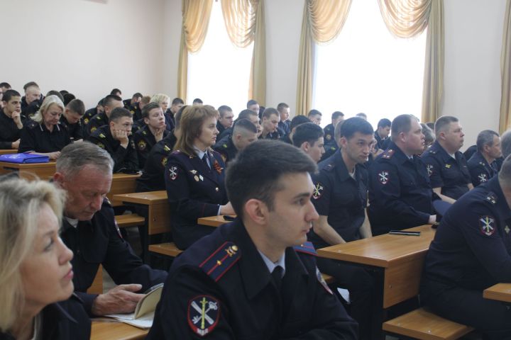 Суворовцы Елабуги написали Диктант Победы «Подвиг 1418»