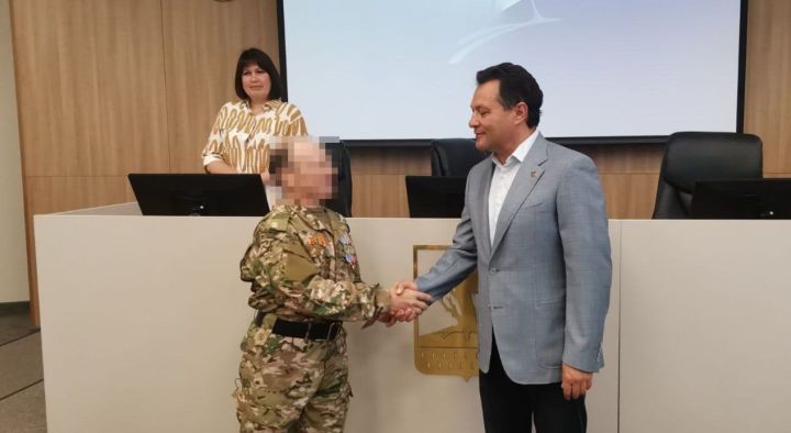 Матроса из Елабуги наградили медалью «За храбрость» за участие в СВО