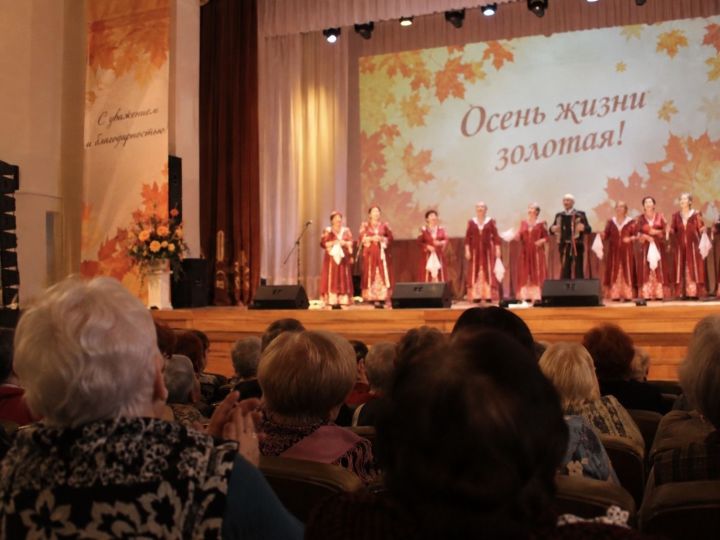 Өлкән яшьтәге алабугалыларны 3 октябрь көнне концерт һәм бию кичәсенә чакыралар