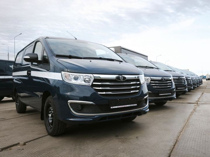 СОЛЛЕРС передал 150 автомобилей Sollers SF1 Спецсвязи России