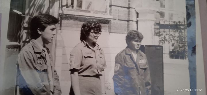 «МХАТ бы взял меня без проб»: как студентка из Елабуги форму для стройотряда добывала