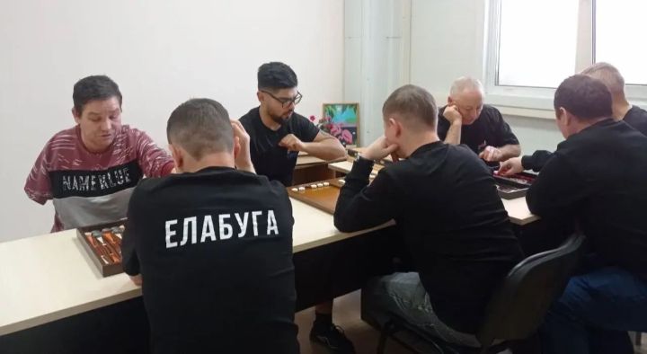 Ветераны СВО из Елабуги и Агрыза встретились за товарищеским матчем и душевным концертом