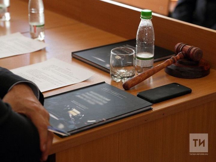 Полиция белән сугышкан алабугалыга штраф билгеләнгән