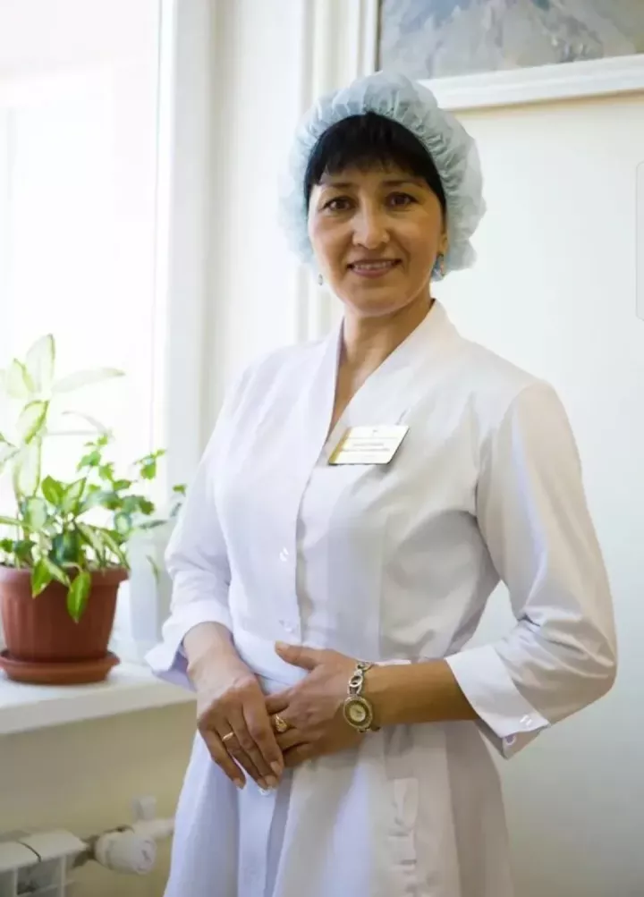 Ак халатлы «Яз сылуы»: Алабуга шәфкать туташының гаҗәеп таланты