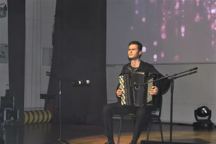 Алабугада Мәдәният хезмәткәре көнен билгеләп үттеләр