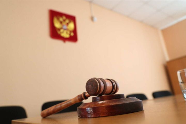 Алабугада исерек килеш машина йөрткән кешенең машинасы конфискацияләнде