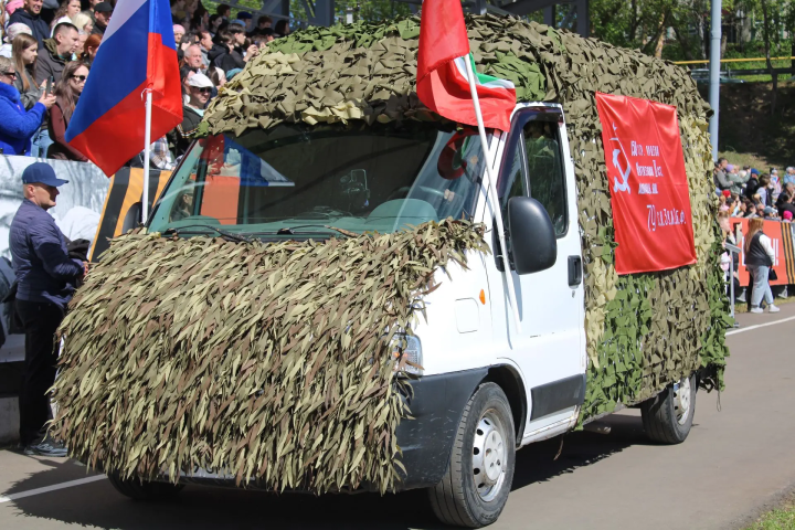 В Елабуге прошел традиционный парад в честь Дня Победы