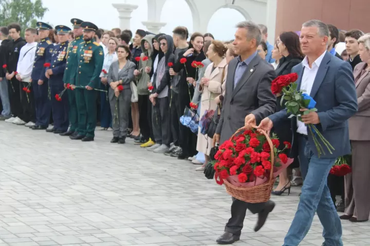 Алабугада Бөек Ватан сугышында һәлак булганнарны искә алдылар