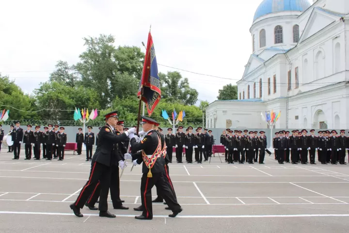 Алабугада 33 суворовчы аттестат алды һәм училище байрагы белән хушлашты