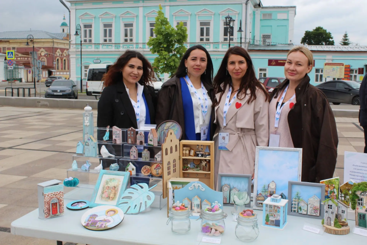 В Елабуге поздравили и наградили социальных работников
