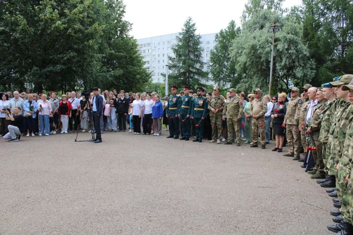 Хәтер исән: Алабугада хәрби хәрәкәтләр ветераннары көнен билгеләп үттеләр