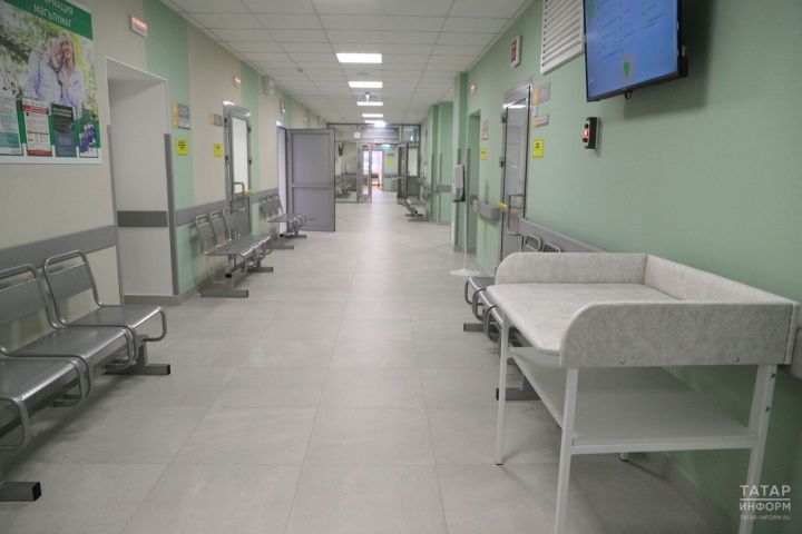 Врачи РКОД одновременно удалили пациентке две крупные опухоли