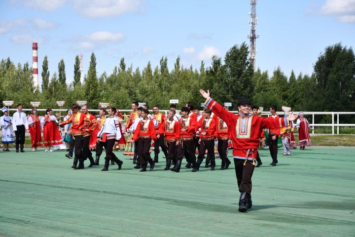 Спас ярминкәсе кунакларны яңа урында каршы алды