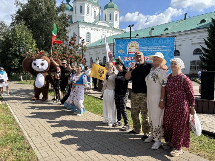 Фронтовой звонарь Вадим Мартовой дал концерты в Елабуге