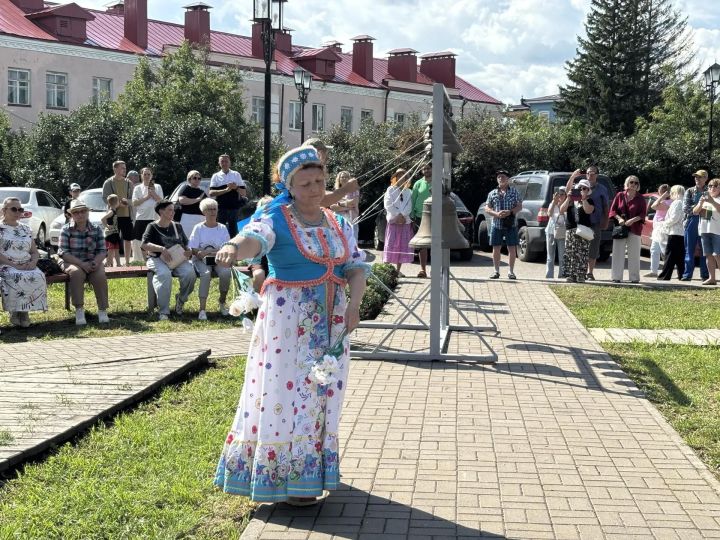 Фронтовой звонарь Вадим Мартовой дал концерты в Елабуге