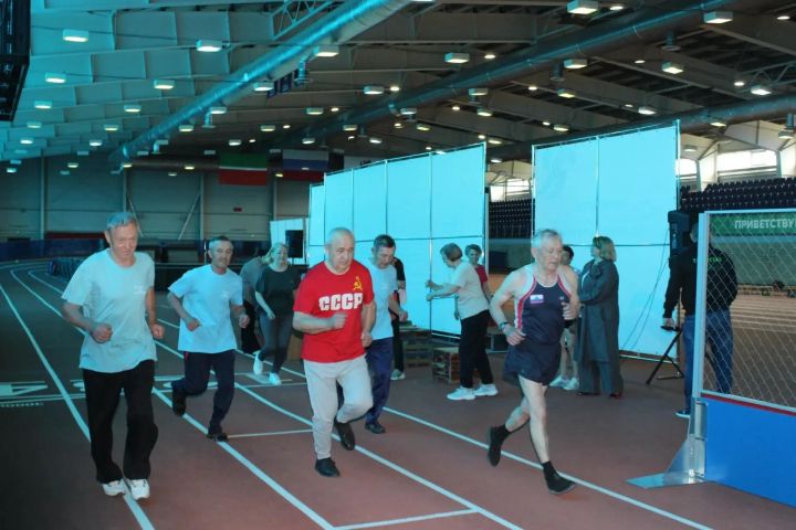 Декада пожилых объединит в Елабуге концерты, спорт и творчество